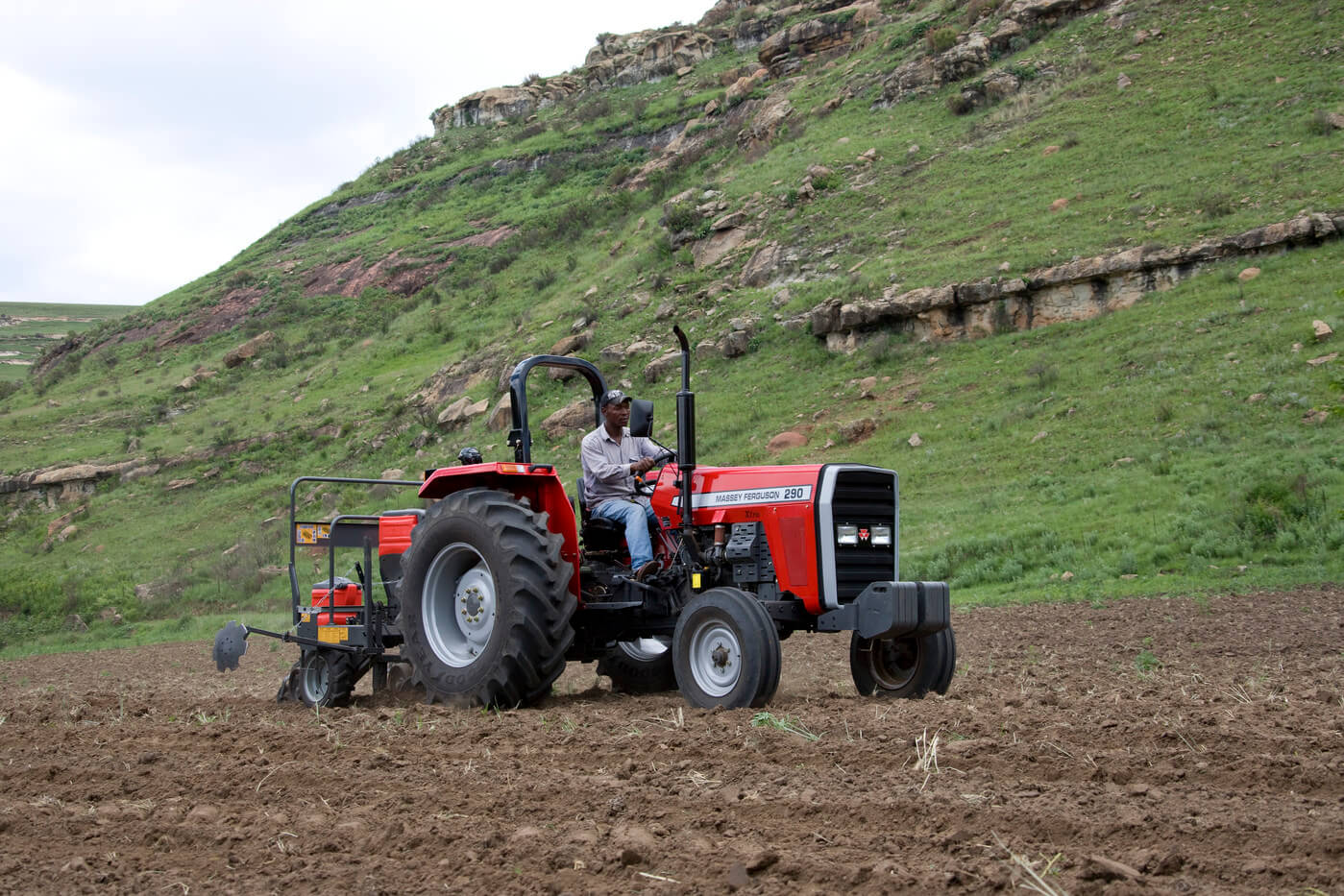 MASSEY FERGUSON 240